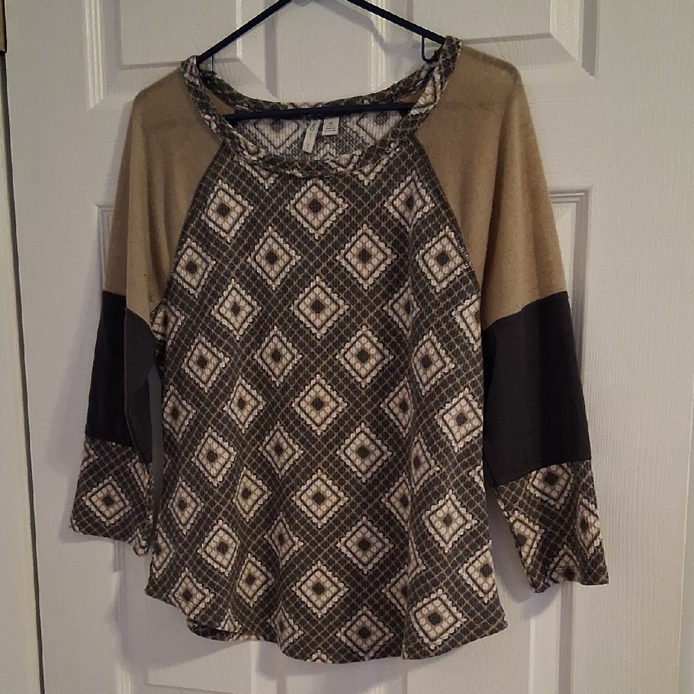 Cato Tan and Dark Grey Patterned Raglan Long Sleeve Top